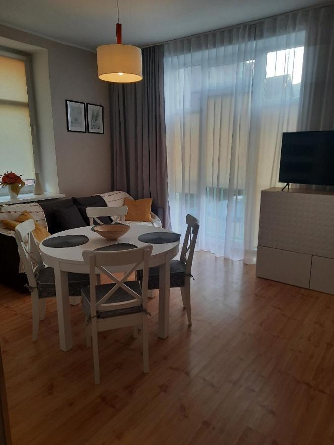 Apartament Nowowiejskiego ชวีโนวิชแจ ภายนอก รูปภาพ